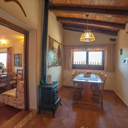 Ginestra Holiday House Holiday home